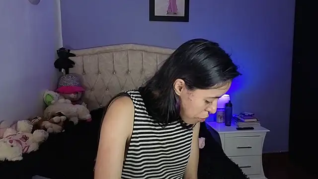 stephania_t's Live XXX Chat