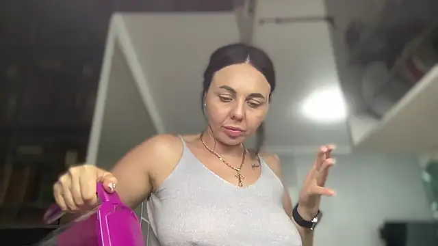 Darsy_Rox's Live XXX Chat