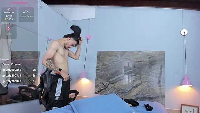 James-06 Adlı Modelin Canlı XXX Sohbeti