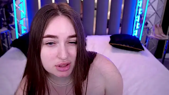 RapunzelAngel Adlı Modelin Canlı XXX Sohbeti