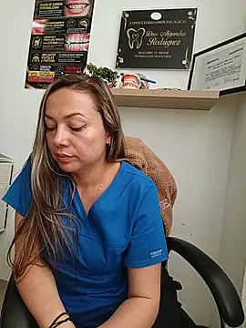 _Dentist-Madisson_04 Adlı Modelin Canlı XXX Sohbeti