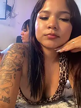 Chat XXX en directo de kiaradolls