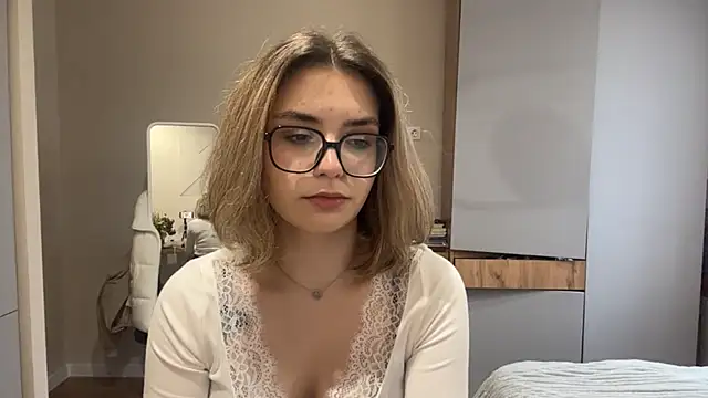 Chat XXX en directo de AnnaVelvetFire