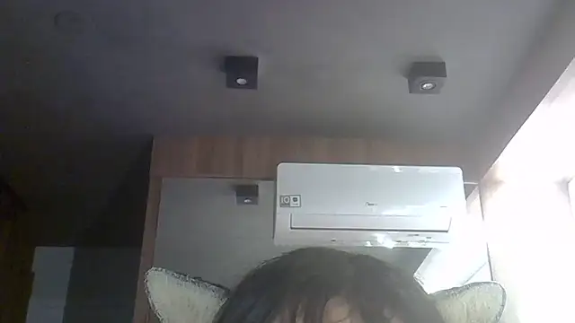 SkinnyKitten's Live XXX Chat