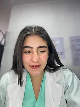 Онлайн чат XXX CAROLINE__07