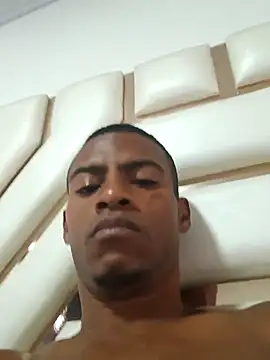 Chat XXX en directo de MAXIMO_JHONS