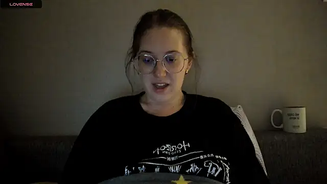 Charmy_Gracy Show in webcam