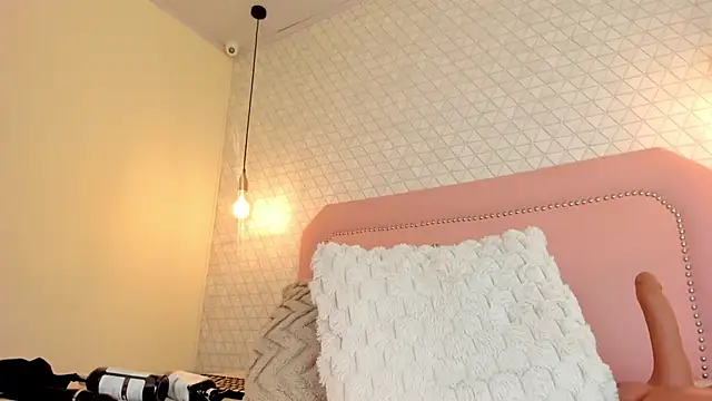 SUNNYCYRUS 라이브 XXX 채팅