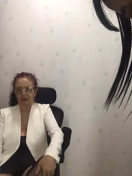 agatha_ross26のライブXXXチャット