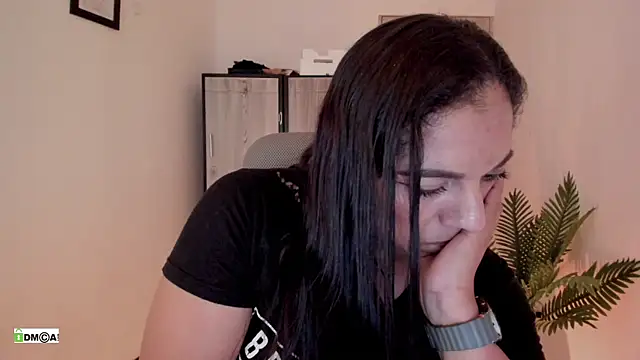 urcute_kitten Chat XXX in diretta