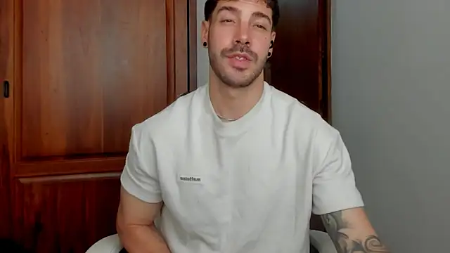 Show de webcam de Guyinthemountain