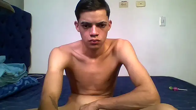 Latinos_2001 live XXX chat