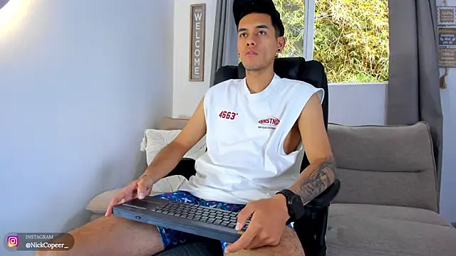 NickCopeer_ Chat XXX in diretta