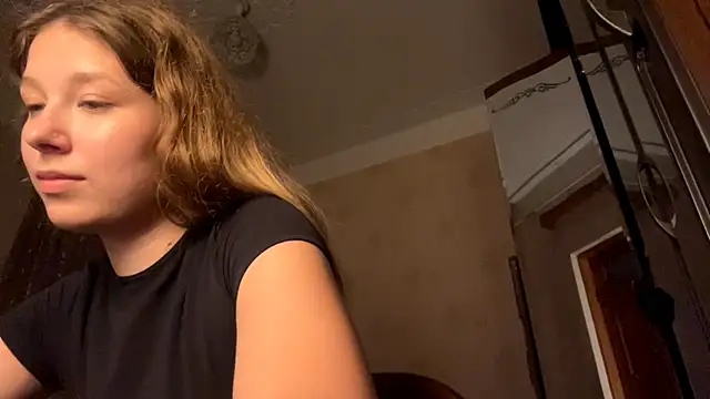 TarenOgilvie Adlı Modelin Web Kamerası Şovu