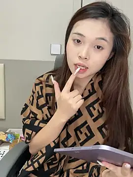 Mimiluv1234's Live XXX Chat