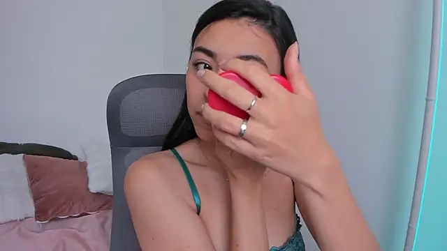 canelleGarces' Live XXX Chat