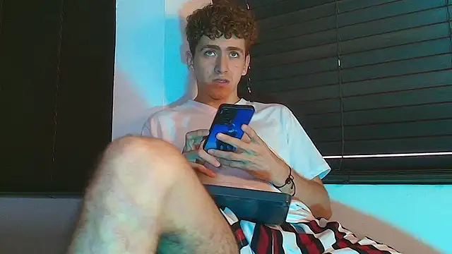 Tyler_Mcrey Webcam-Show