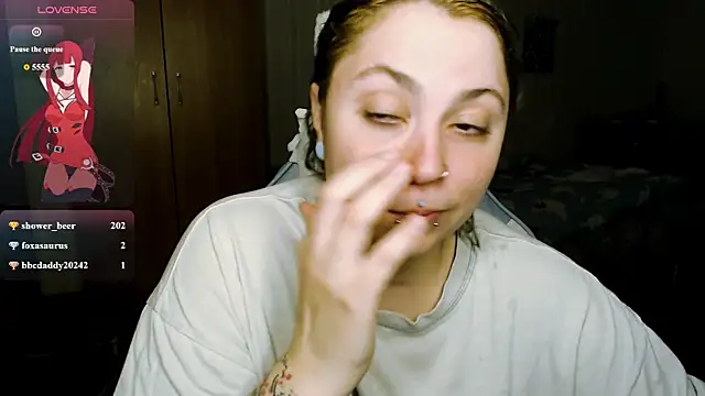 EyesUpHere8 Chat XXX live