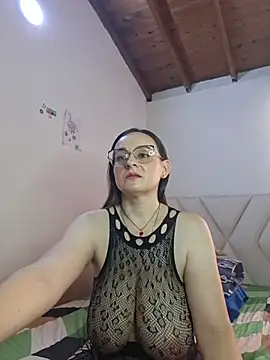 Chat XXX ao vivo de ginaboobs
