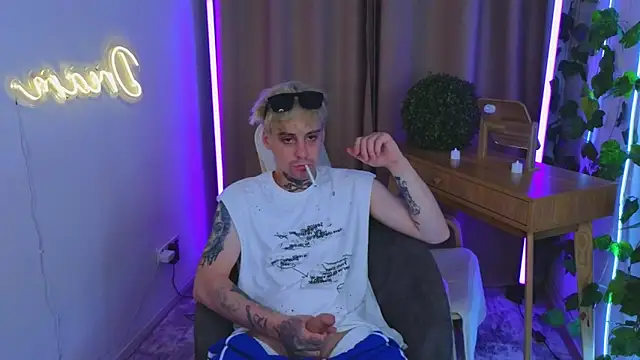 XXX chat uživo modela drillfi11