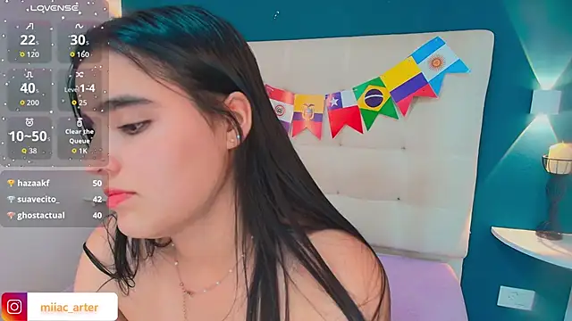 MiaaCarter_ XXX чат на живо