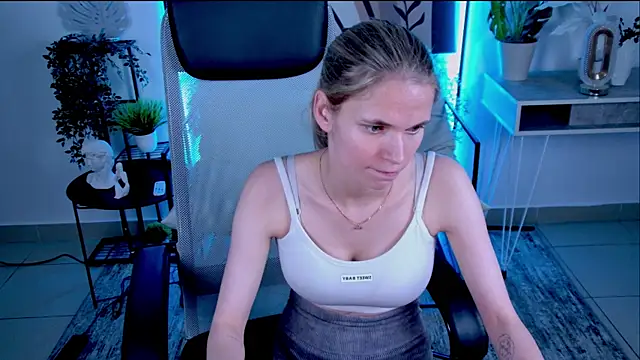 effyfetcher Show in webcam