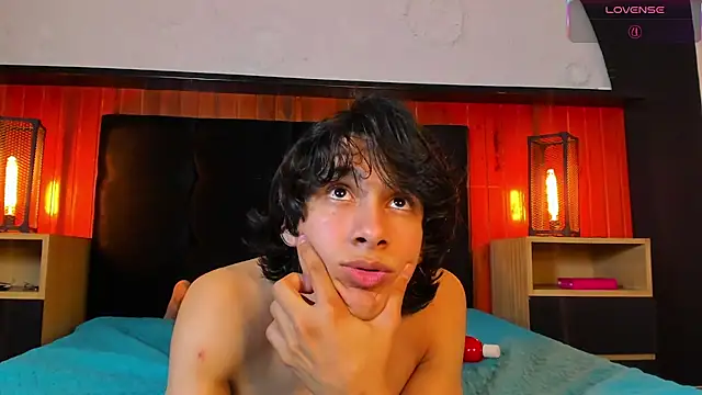 Cheys_Mast's Live XXX Chat