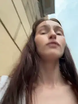 -missbehaving-n Live XXX chat