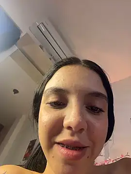 Jetf_Andrea_couple Adlı Modelin Canlı XXX Sohbeti
