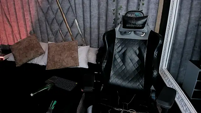 XXX chat uživo modela NicolaiKarav