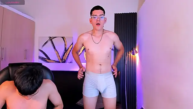 Bigest_boysW: απευθείας συνομιλία ΧΧΧ