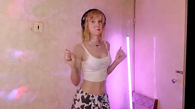 CuteLittleAngel – Naživo XXX chat