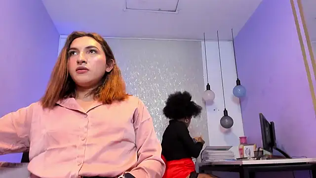TomLondon_ Adlı Modelin Canlı XXX Sohbeti