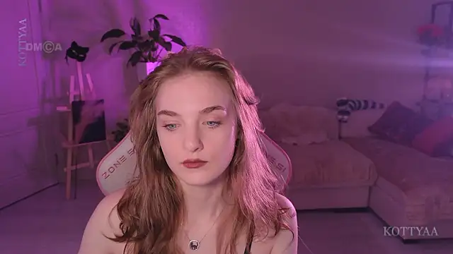 -Kottyaa-n Live XXX chat