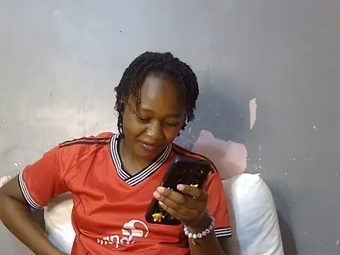 Chatroom XXX en direct de Petite_Ebony10