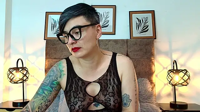 Czat XXX na żywo – kat_paradise