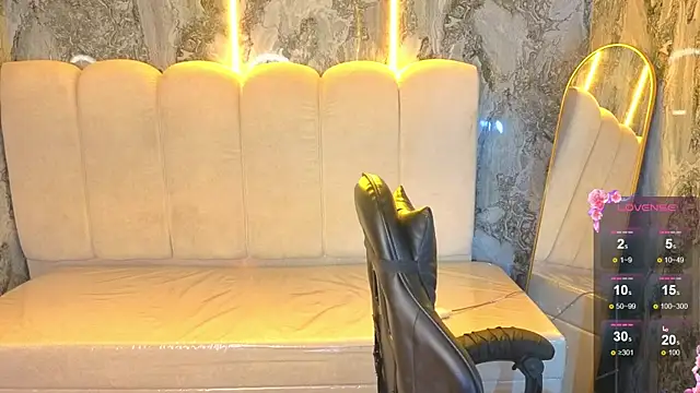 צ'אט XXX בשידור חי של Paulette_v