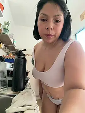 ISABELLA__LUNA 现场XXX聊天