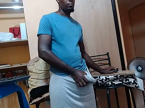 Chat XXX en directo de kurtbigcock