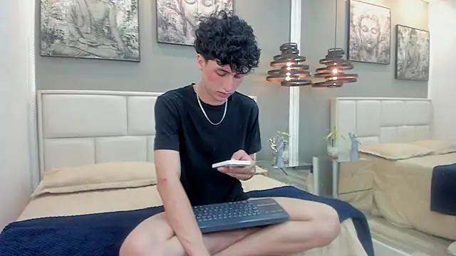 Chat XXX ao vivo de thom_ames