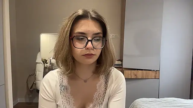 AnnaVelvetFire's Live XXX Chat