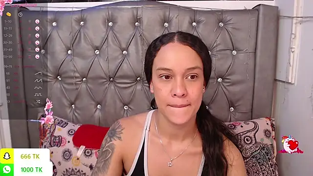 LAILAGUMMYn Live XXX chat