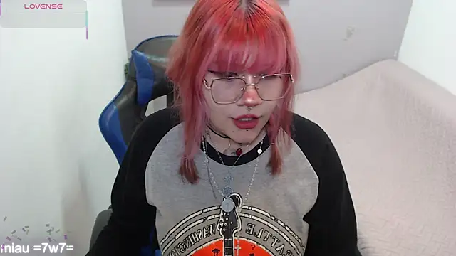 lilith-fox Adlı Modelin Canlı XXX Sohbeti