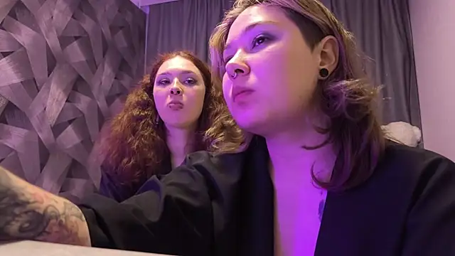 LunarCouple_ Adlı Modelin Canlı XXX Sohbeti