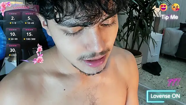 XXX chat uživo modela kai_storn