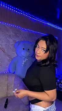 Saraa_M Chat XXX live