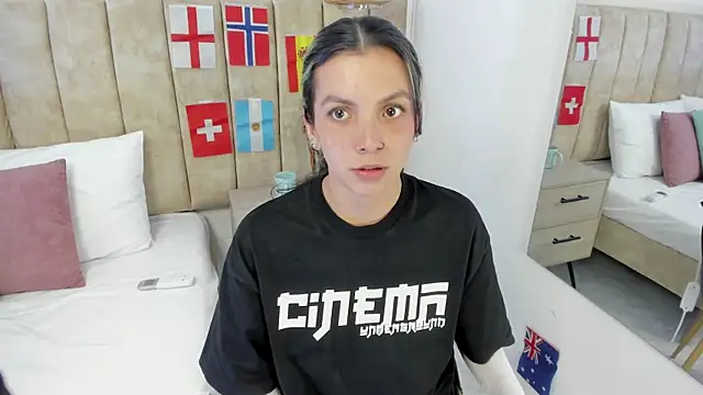 Chat XXX ao vivo de DinahCarter