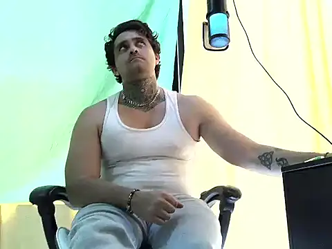 aronmiller404 라이브 XXX 채팅