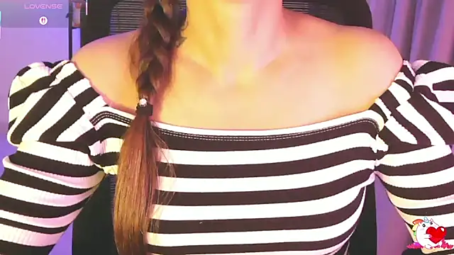 Layla_AhhのライブXXXチャット