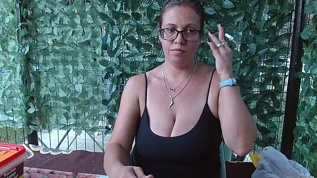 LadyHellene Live XXX-Chat